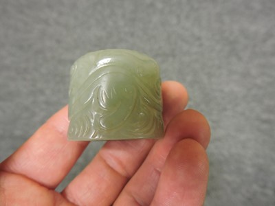 Lot 99 - A collection of three Chinese jade archers rings