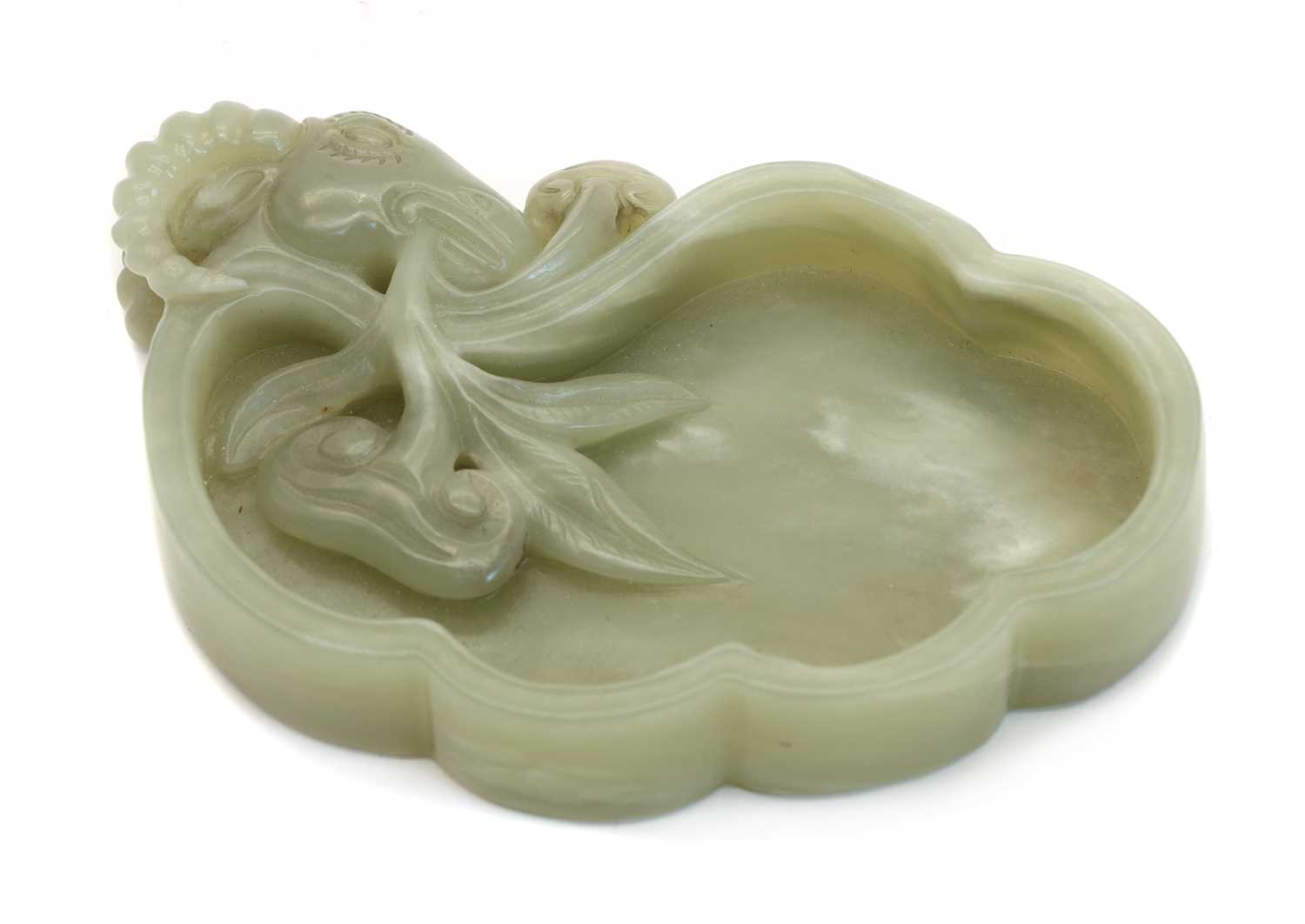 Lot 93 - A Chinese jade brush washer