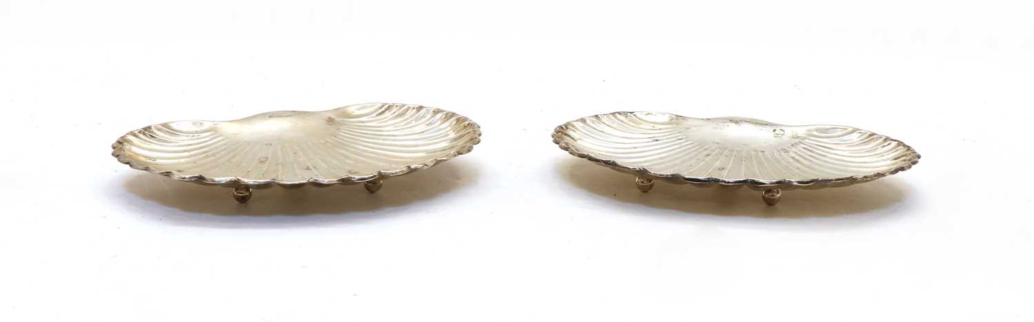 Lot 61 - A pair of Edwardian silver dishes