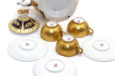 Lot 156 - Three Worcester tea cups and saucers