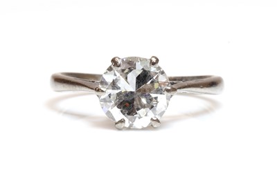 Lot 444 - A single stone diamond ring