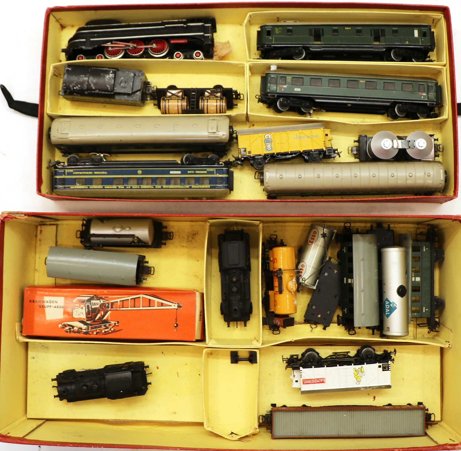 Lot 61 - An assortment of Marklin model railway trains,