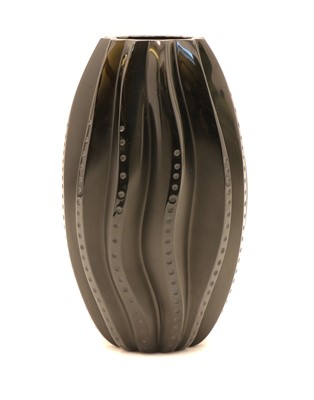 Lot 101 - A modern Lalique black glass 'Medusa' vase