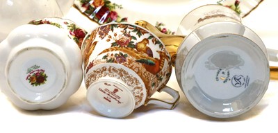 Lot 241 - A collection of assorted tea and dinner wares