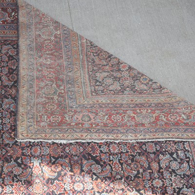 Lot 39 - A Feraghan carpet