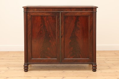 Lot 302 - A Regency mahogany side cabinet