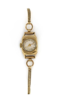 Lot 1517 - A ladies' Rotary 9ct gold mechanical bracelet watch