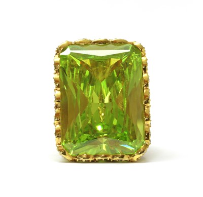 Lot 253 - A silver gilt cubic zirconia cocktail ring