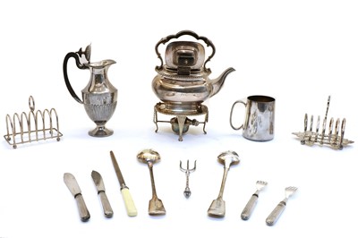 Lot 39 - A collection of silver plated items