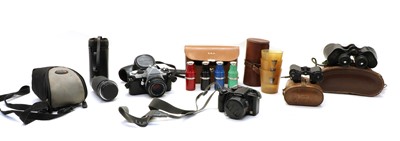 Lot 165 - Miscellaneous Items, to include a collection of leather cased binoculars