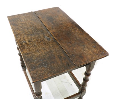 Lot 315 - An oak side table