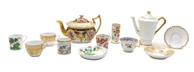 Lot 192 - A collection of tea wares