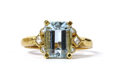 Lot 301 - A gold aquamarine and diamond ring