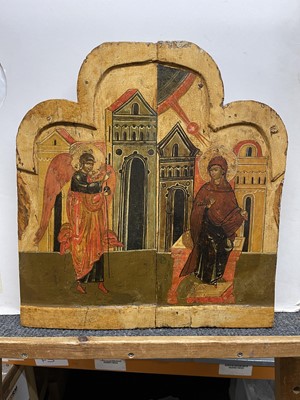 Lot 39 - An icon of the Annunciation