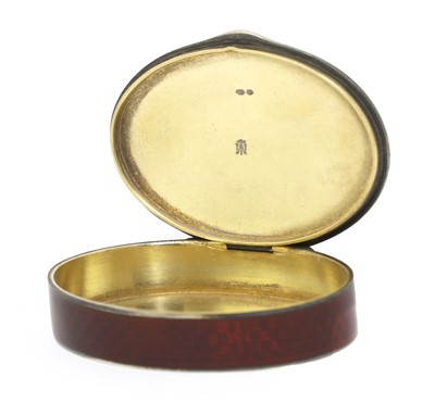 Lot 599 - A sterling silver guilloché enamelled snuffbox
