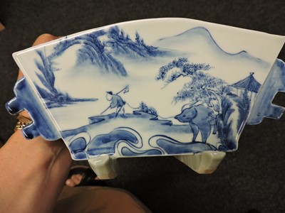 Lot 111 - A collection of Chinese porcelain