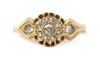 Lot 1032 - An 18ct gold diamond cluster ring