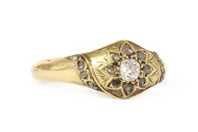 Lot 1033 - A Victorian gold diamond star cluster ring