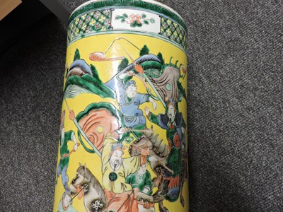 Lot 121 - A Chinese famille verte porcelain umbrella stand