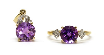 Lot 314 - A 9ct gold amethyst and diamond ring