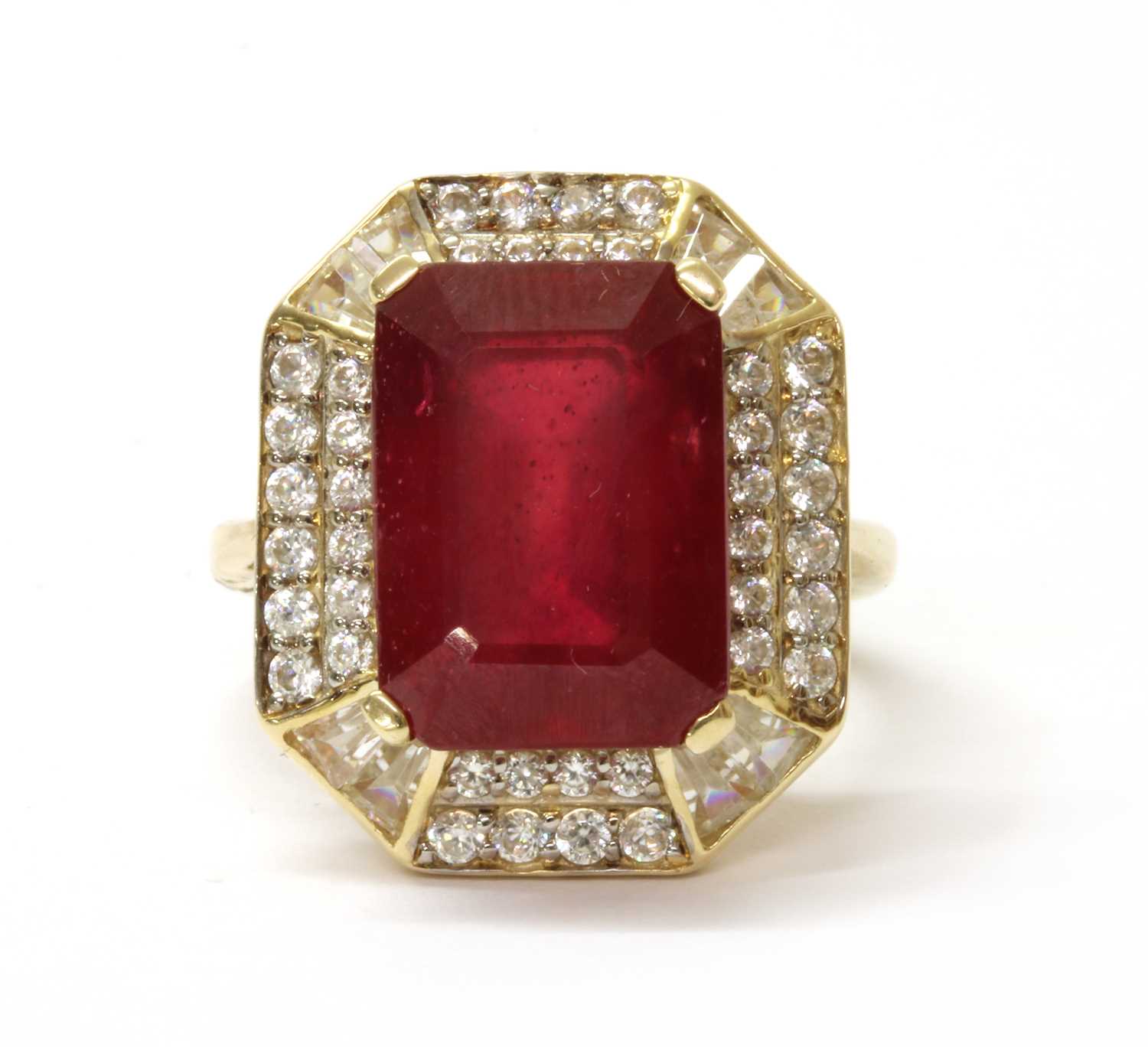 Lot 223 - A 9ct gold fracture filled ruby and zircon ring
