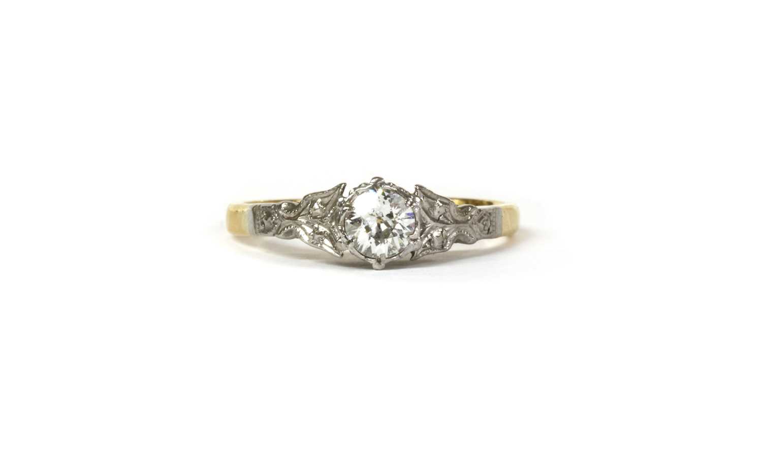 Lot 22 - A gold single stone diamond ring