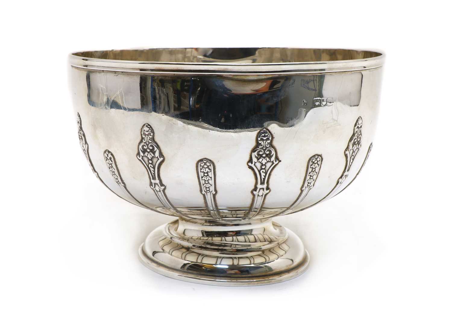 Lot 41 - A silver pedestal bowl