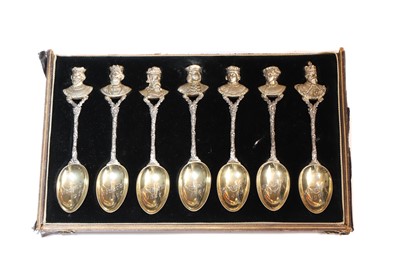 Lot 67 - A set of seven silver-gilt spoons 'Our Kings of Bygone Days 1272 - 1901'