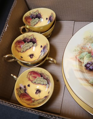 Lot 165 - A collection of Aynsley 'Orchard Gold' teaware