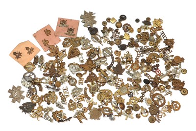 Lot 187 - A collection of military cap badges