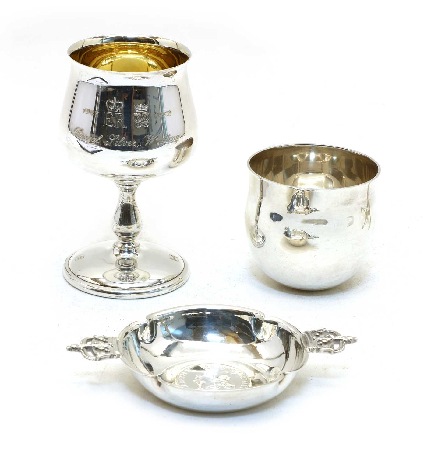 Lot 62 - A Royal silver wedding commemorative goblet