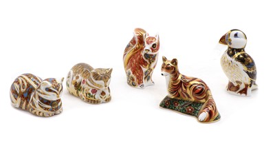 Lot 207 - A collection of Royal Crown Derby paperweights