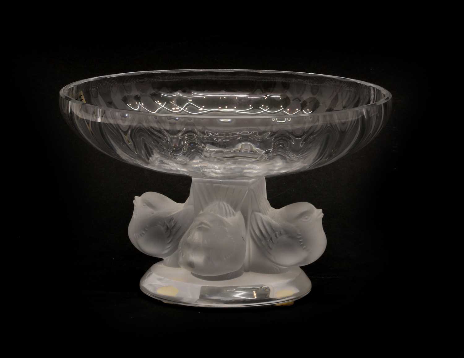 Lot 185 - A modern Lalique 'Nogent' four bird dish