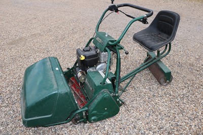Lot 464 - An Atco Royale 24E l/C cylinder mower and ride on attachment