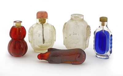Lot 88 - A collection of four Chinese Peking glass snuff bottles