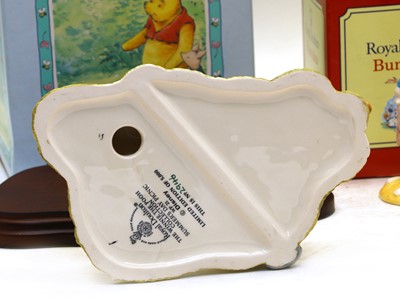 Lot 185 - Modern boxed 'as new' Royal Doulton ceramic items