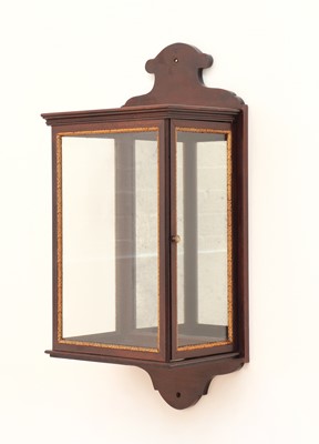 Lot 381 - A George II-style mahogany and parcel-gilt wall lantern