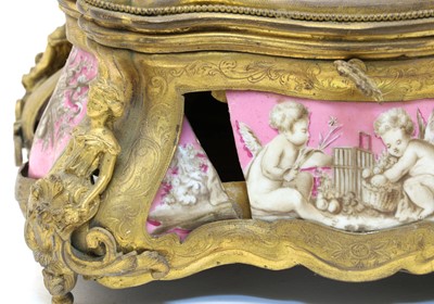 Lot 92 - A French porcelain and ormolu jewellery casket