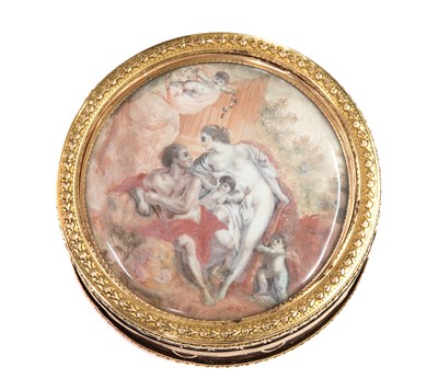 Lot 44 - A French circular gold piqué work tortoiseshell box, c.1780