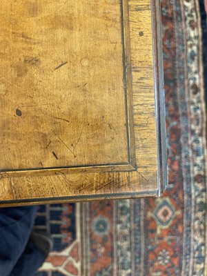 Lot 79 - A George III strung and crossbanded satinwood Pembroke table