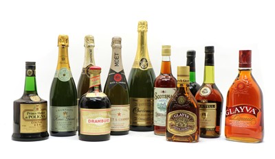 Lot 346 - Assorted Champagne, Spirits and Port to include: Martell, VS Cognac, 1970s bottling