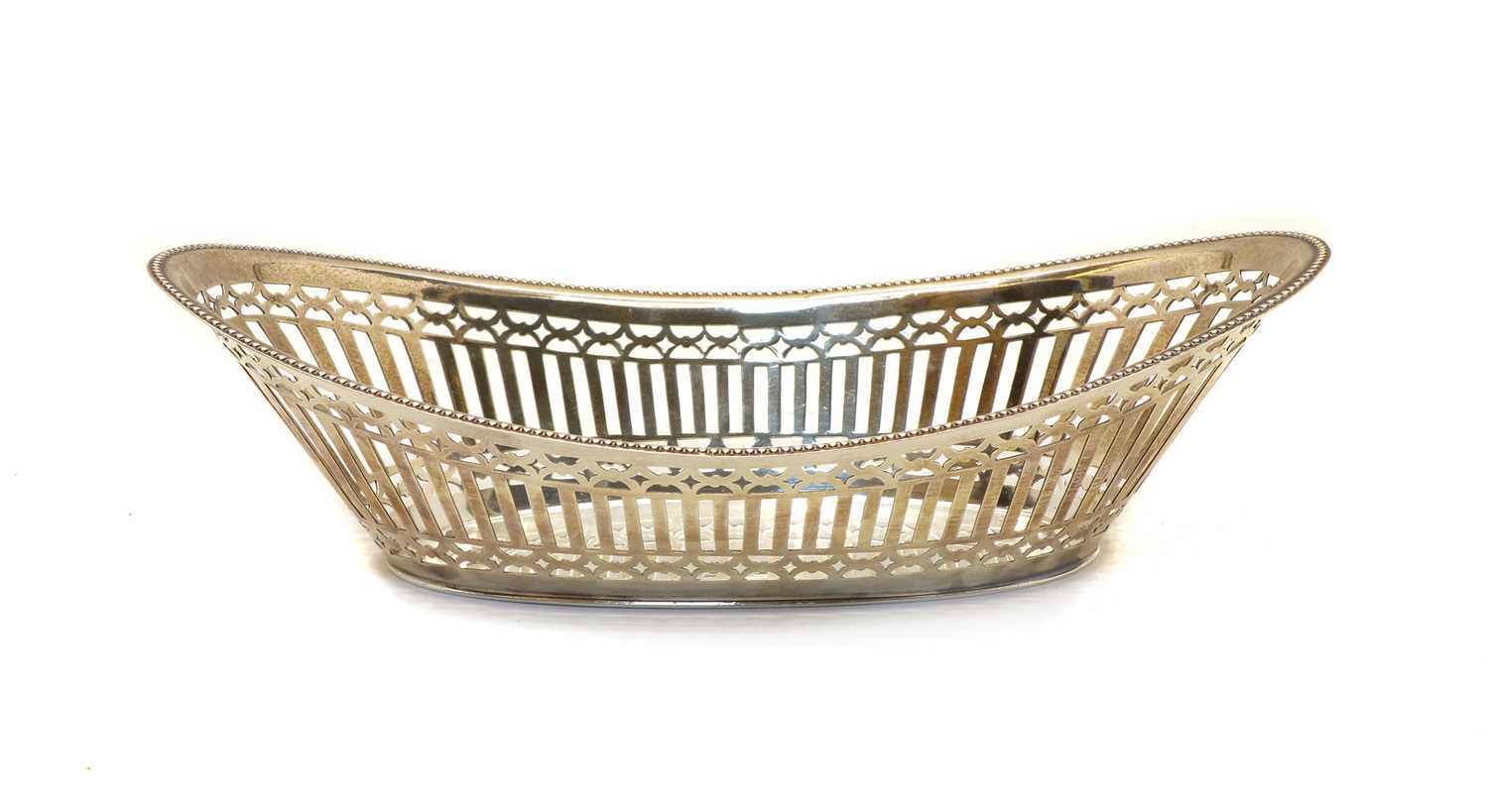 Lot 28 - A late Victorian silver basket