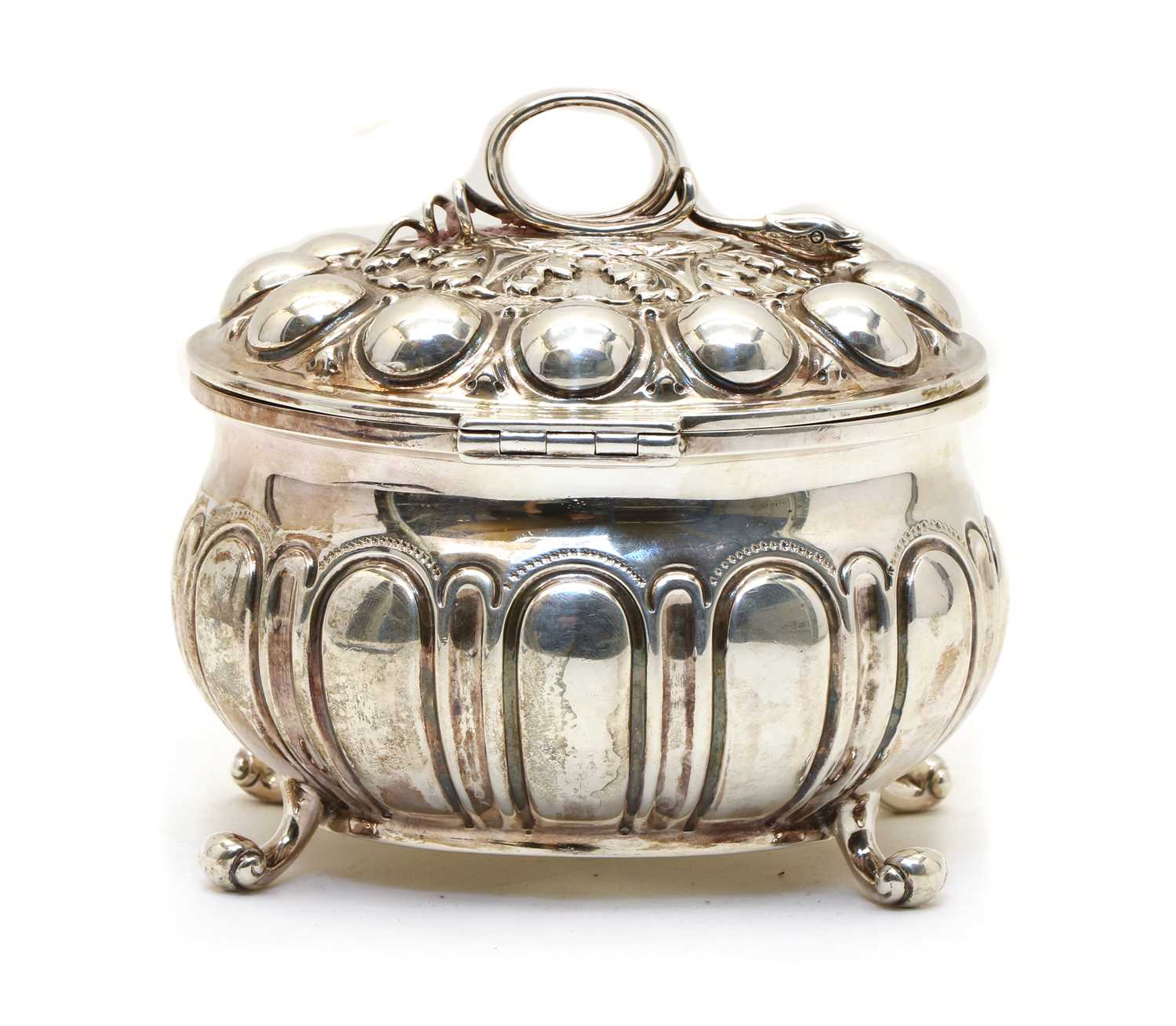 Lot 7 - A 17th century style silver sugar box