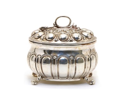 Lot 7 - A 17th century style silver sugar box