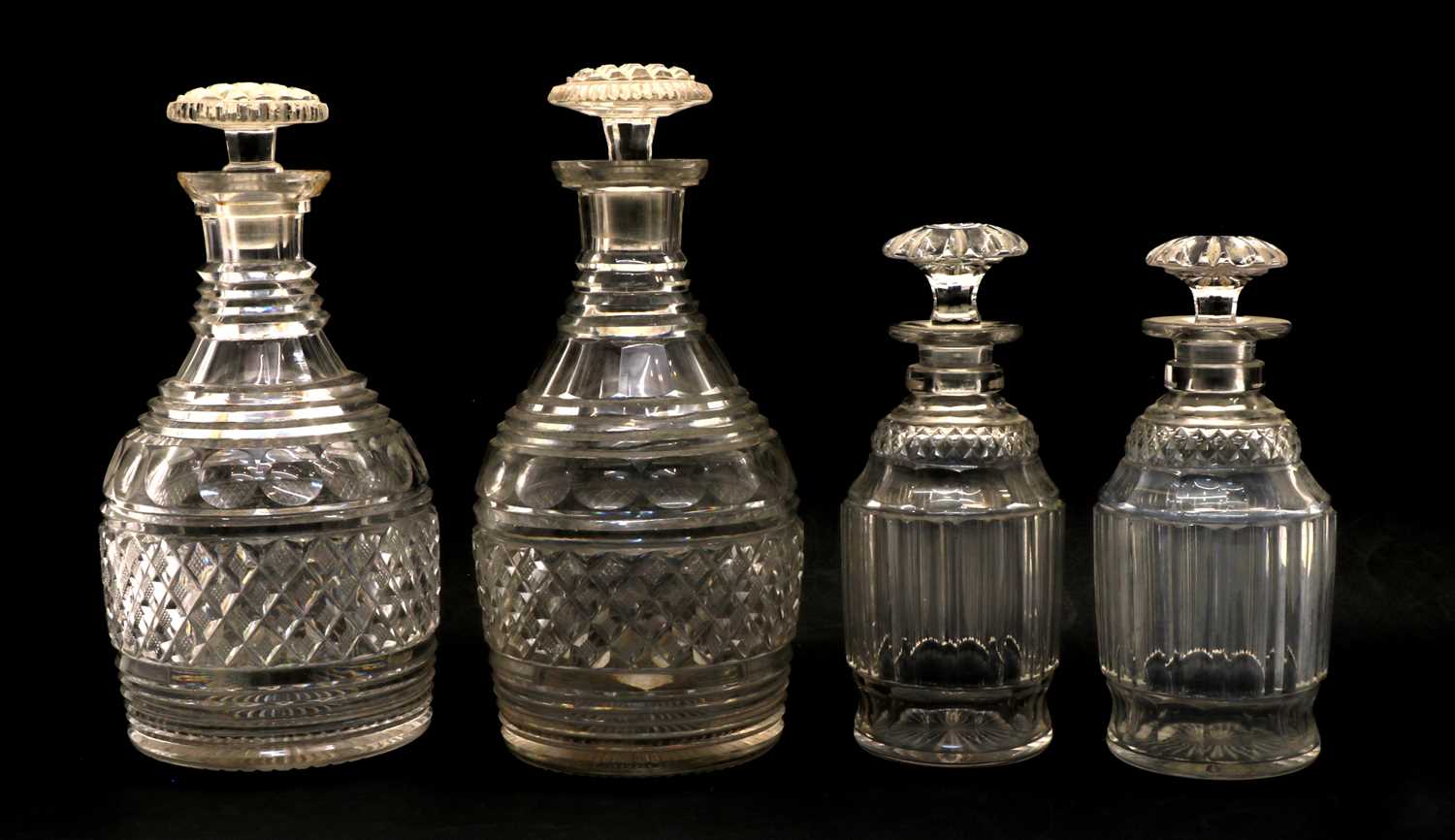 Lot 151 - A pair of Regency decanters