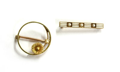 Lot 10 - An American gold enamel and split pearl bar brooch