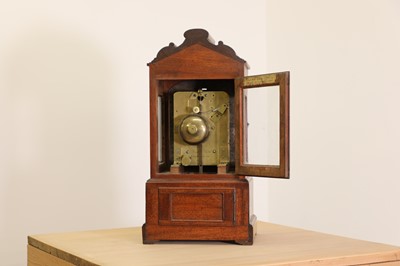 Lot 34 - A walnut cased bracket clock