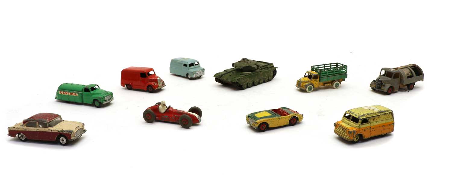 Lot 205 - 19 various Dinky toy vehicles