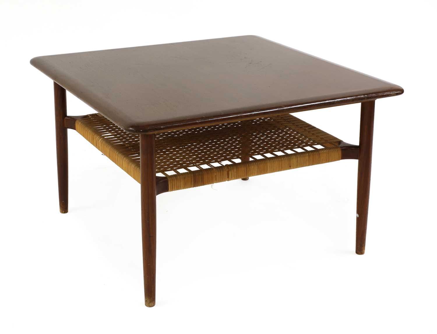 Lot 577 - A teak coffee table