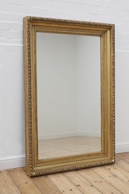 Lot 469 - A carved giltwood rectangular mirror